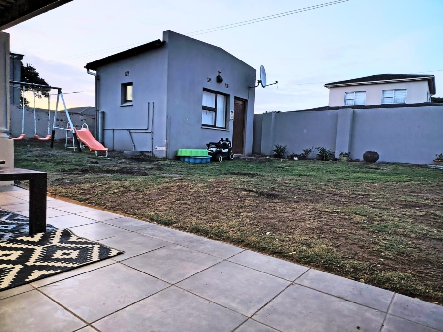 3 Bedroom Property for Sale in Kidds Beach Eastern Cape